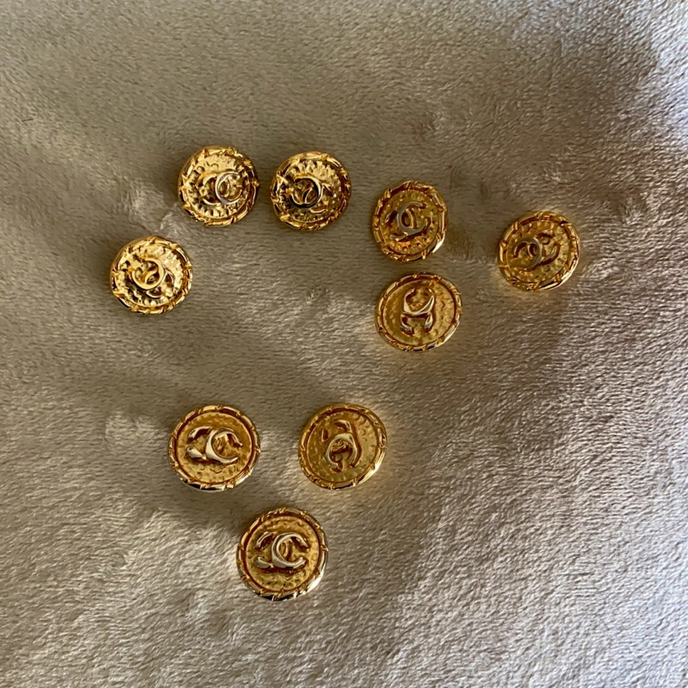 Chanel Buttons (9 Buttons!)